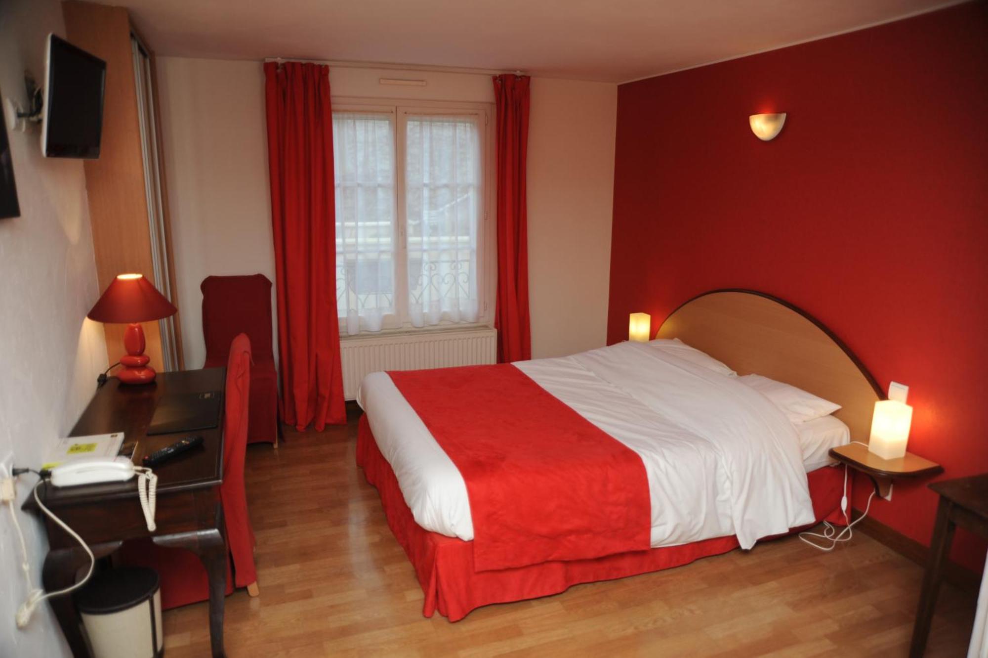 Logis - Hotel Restaurant L'Ecu De France Malesherbes Eksteriør billede
