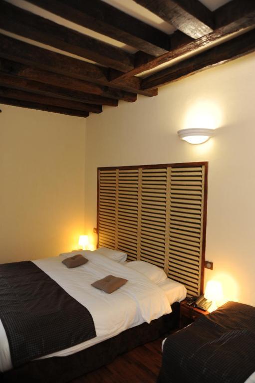 Logis - Hotel Restaurant L'Ecu De France Malesherbes Eksteriør billede